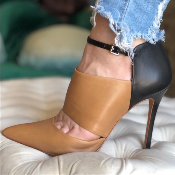 Coach Shoes - Coach New York Heart 2 toned high heels Sz 8.5